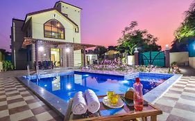 Lifeline Villas - Mountain View 3Bhk Big Pool Villa With Baby Pool